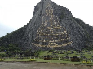 Достопримечательности Таиланда_золотой Будда
